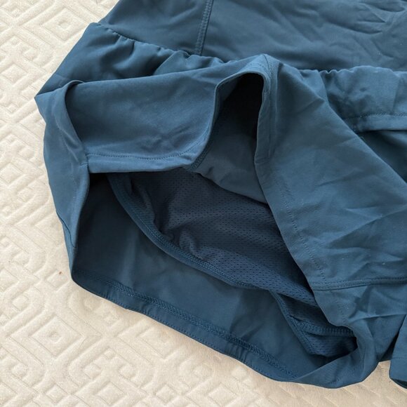 LIKE NEW Dark Blue Teal Running Shorts Hidden Pockets Size L - Picture 5 of 6